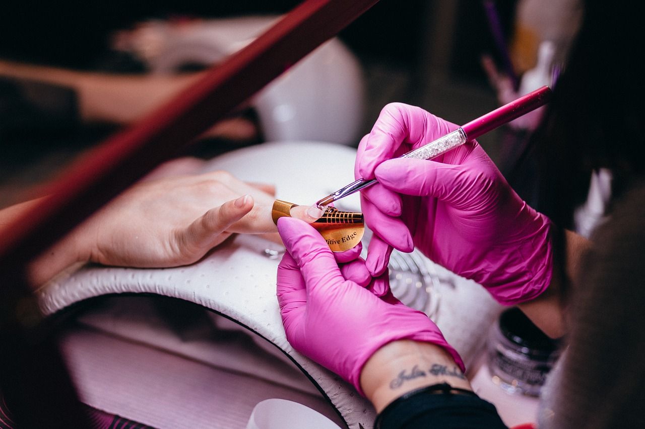 Sekrety profesjonalnej manicure - narzędzia, które warto posiadać