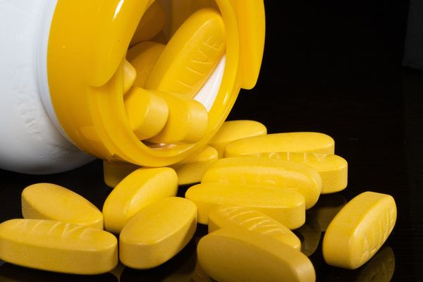 Żyj zdrowo, wybieraj prawidłowo: naturalne kosmetyki i suplementy w codziennej pielęgnacji
