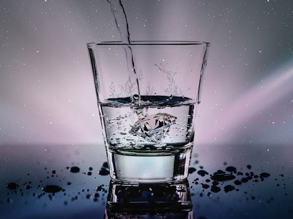 Nigdy więcej plastiku - dlaczego warto zainwestować w butelki szklane?